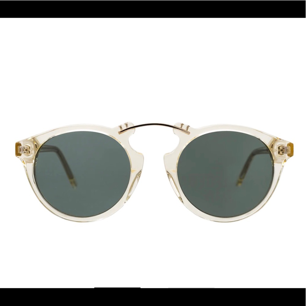 Illesteva Sullivan Sunglasses in Champagne & Olive. One size.